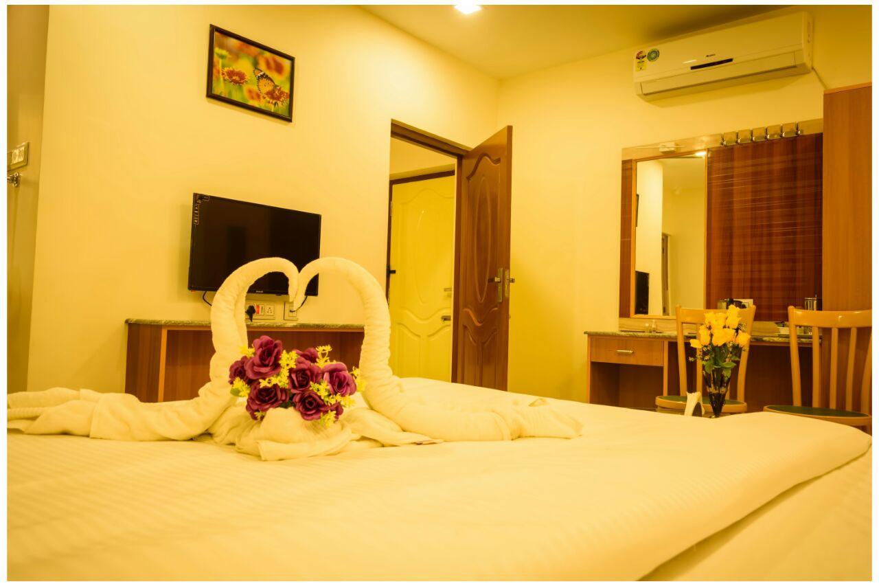 Hotel Sri Sarvesha Residency Temple View à Tiruvannāmalai Extérieur photo